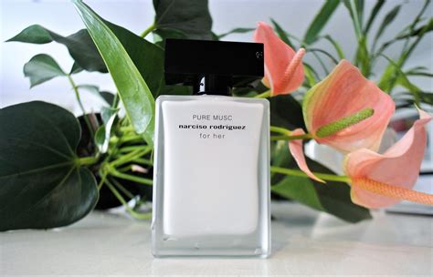 narciso rodriguez pure musc reviews.